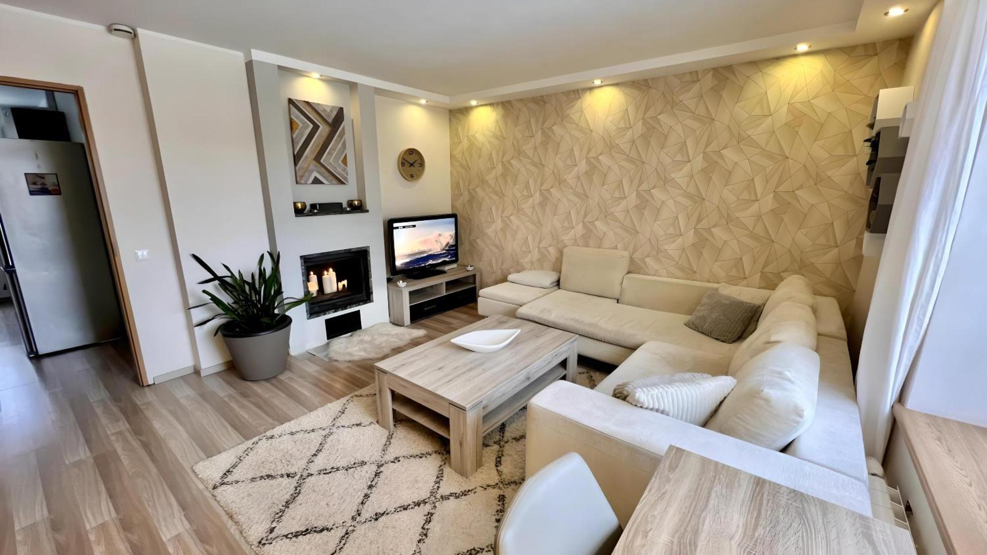 Historic Charm - Cozy Nordic Retreat In Time-Honored Residency Apartman Tallinn Kültér fotó