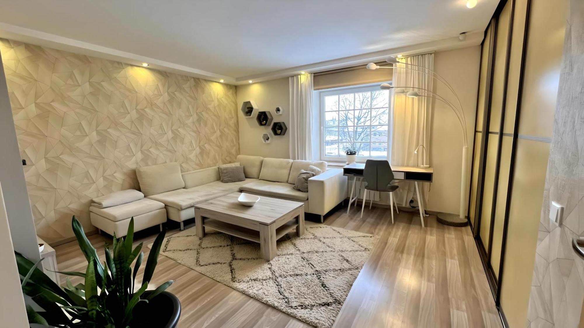 Historic Charm - Cozy Nordic Retreat In Time-Honored Residency Apartman Tallinn Kültér fotó
