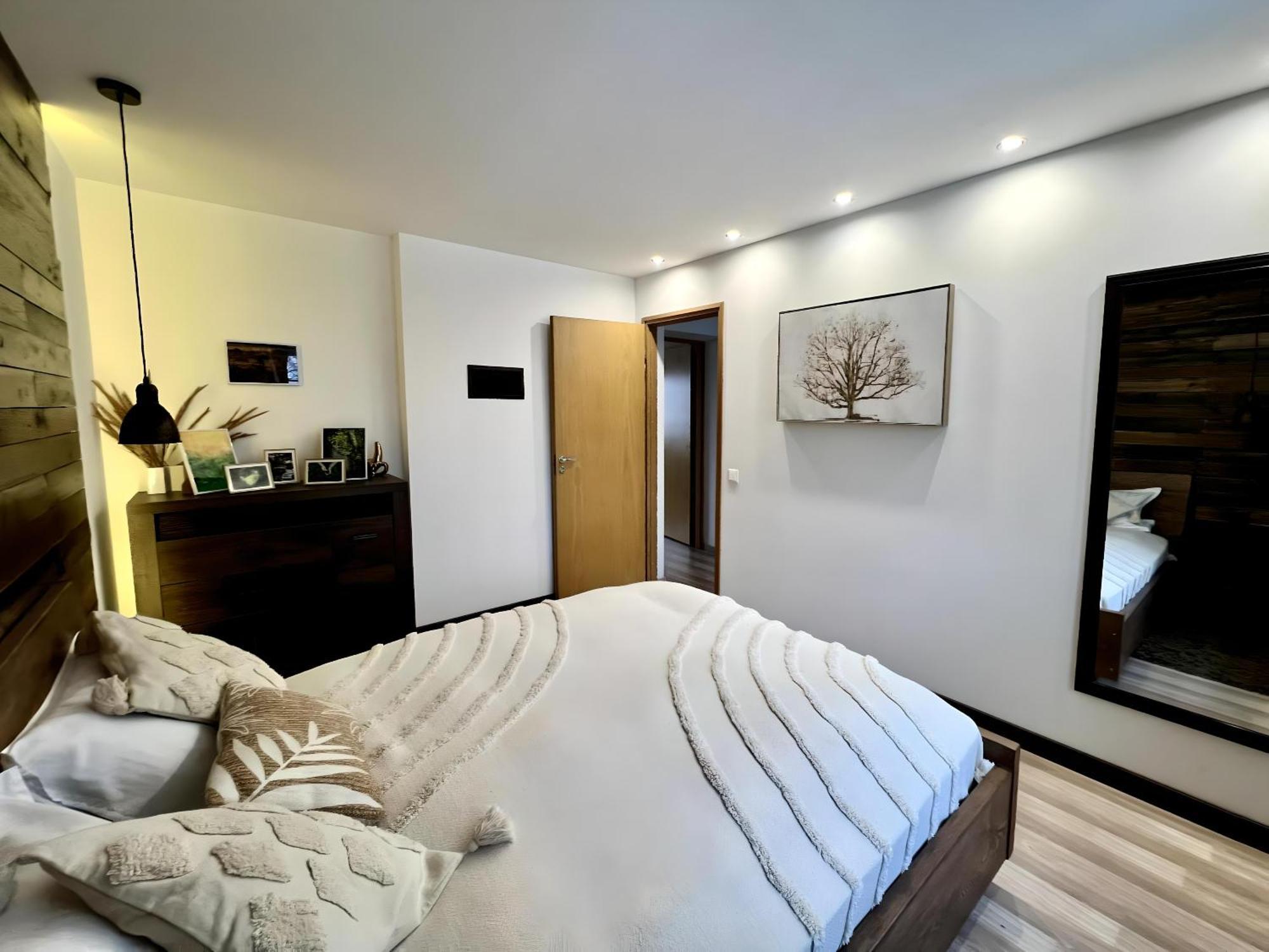 Historic Charm - Cozy Nordic Retreat In Time-Honored Residency Apartman Tallinn Kültér fotó